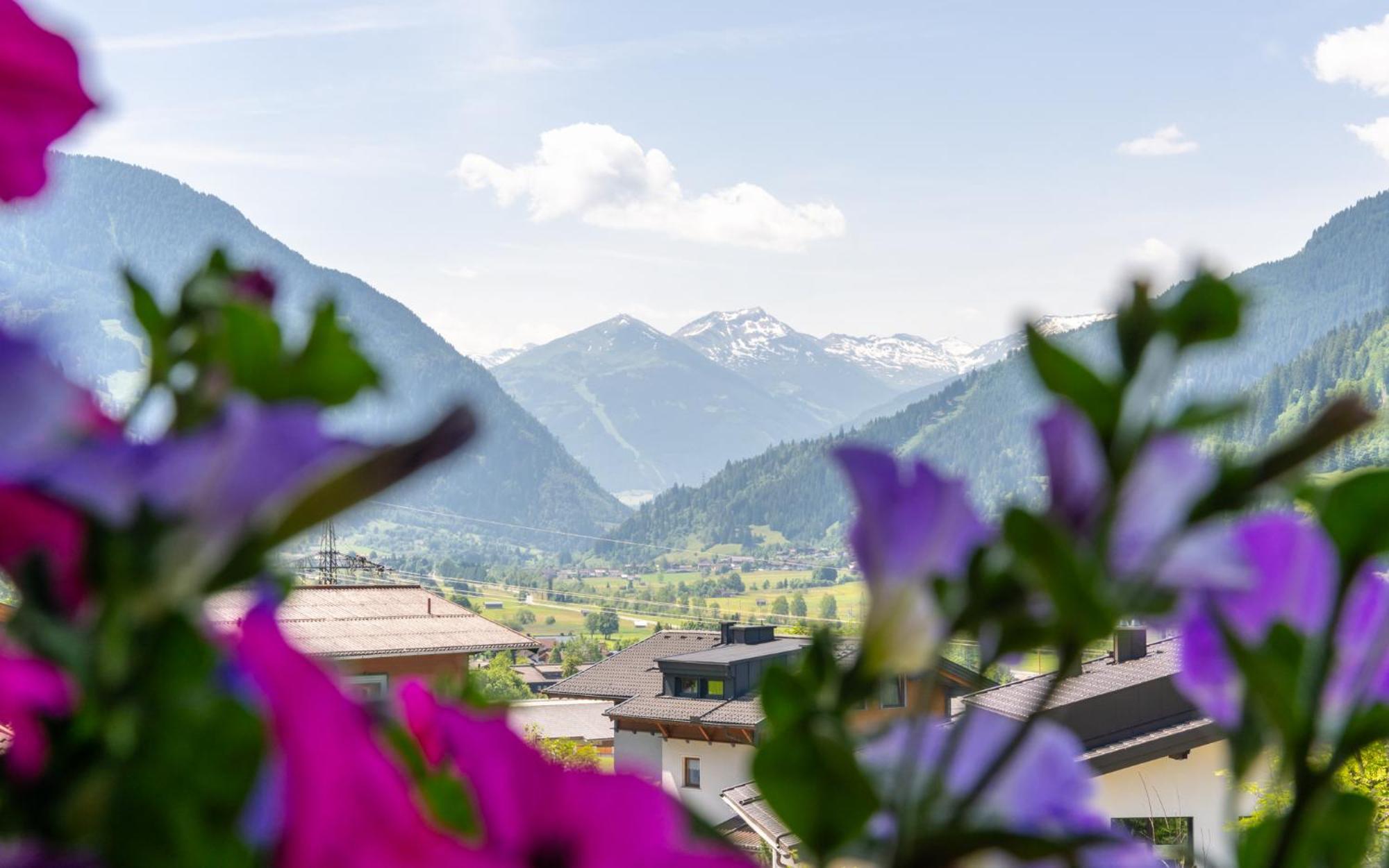 Am Muhlbach - Einfach Sein Mit Gemeinschaftskuche Und Freien Eintritt In Das Solarbad Dorfgastein Eksteriør billede